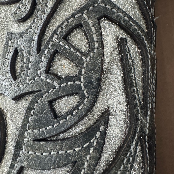 Black and Silver Western Cowgirl Boots - Picture 3 of 10